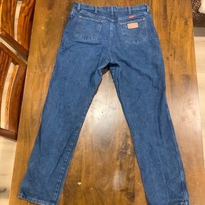 WRANGLER cowboy cut classic blue jeans